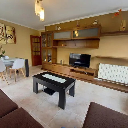 Piso Completo En Camino Ingles - Sigueeiro, Apartment Exterior photo